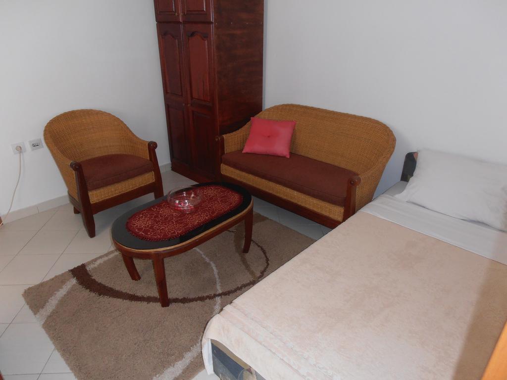 Apartmani Zeljko Vujovic Budva Bagian luar foto