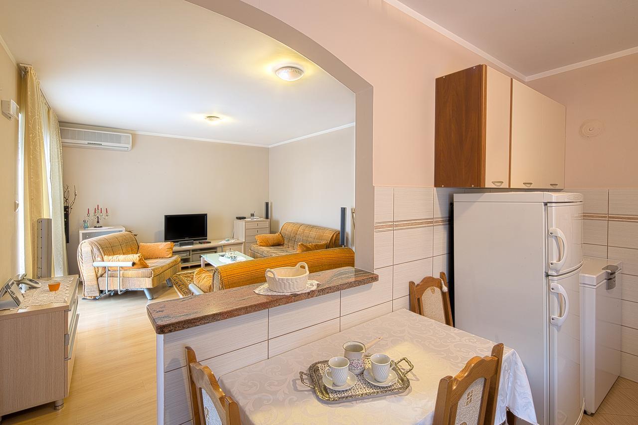 Apartmani Zeljko Vujovic Budva Bagian luar foto
