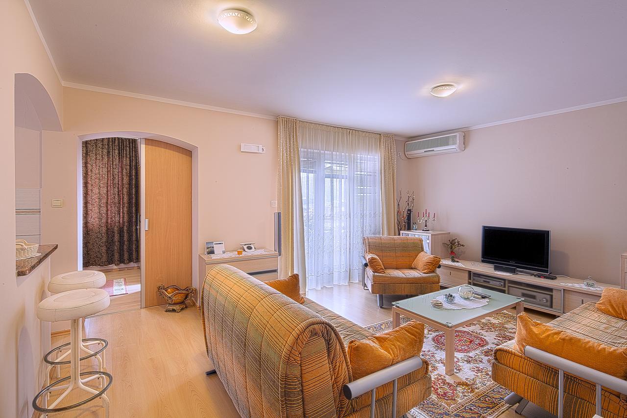 Apartmani Zeljko Vujovic Budva Bagian luar foto