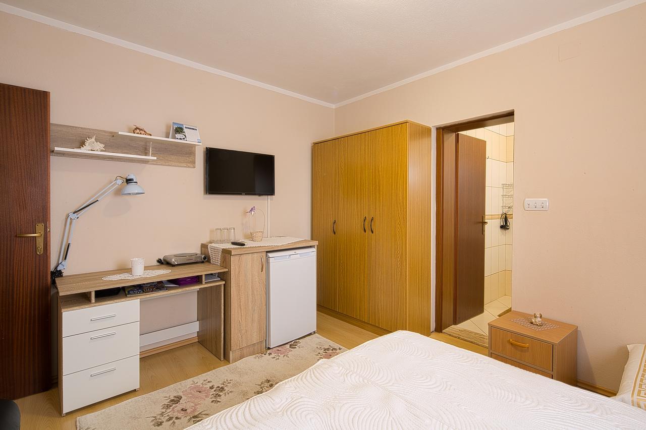 Apartmani Zeljko Vujovic Budva Bagian luar foto