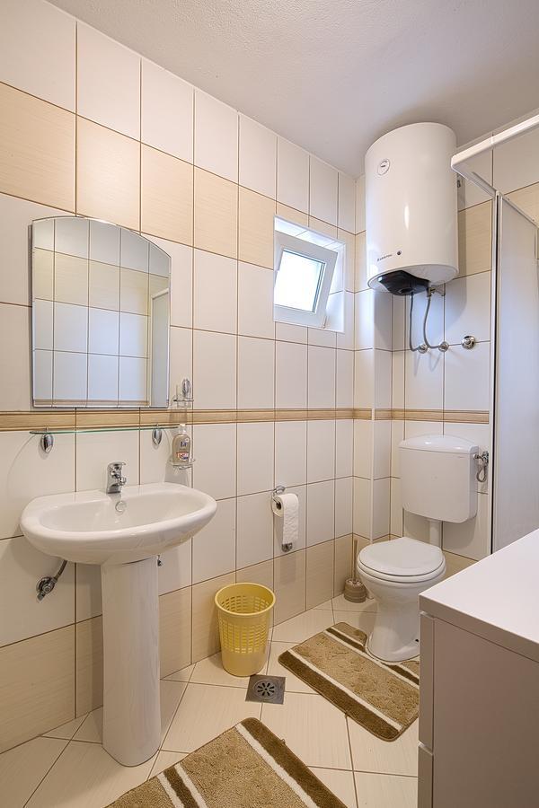 Apartmani Zeljko Vujovic Budva Bagian luar foto