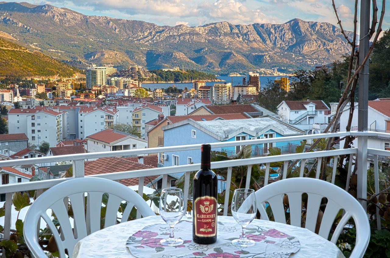 Apartmani Zeljko Vujovic Budva Bagian luar foto